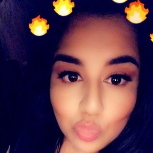 Meet your Posher, Lydia